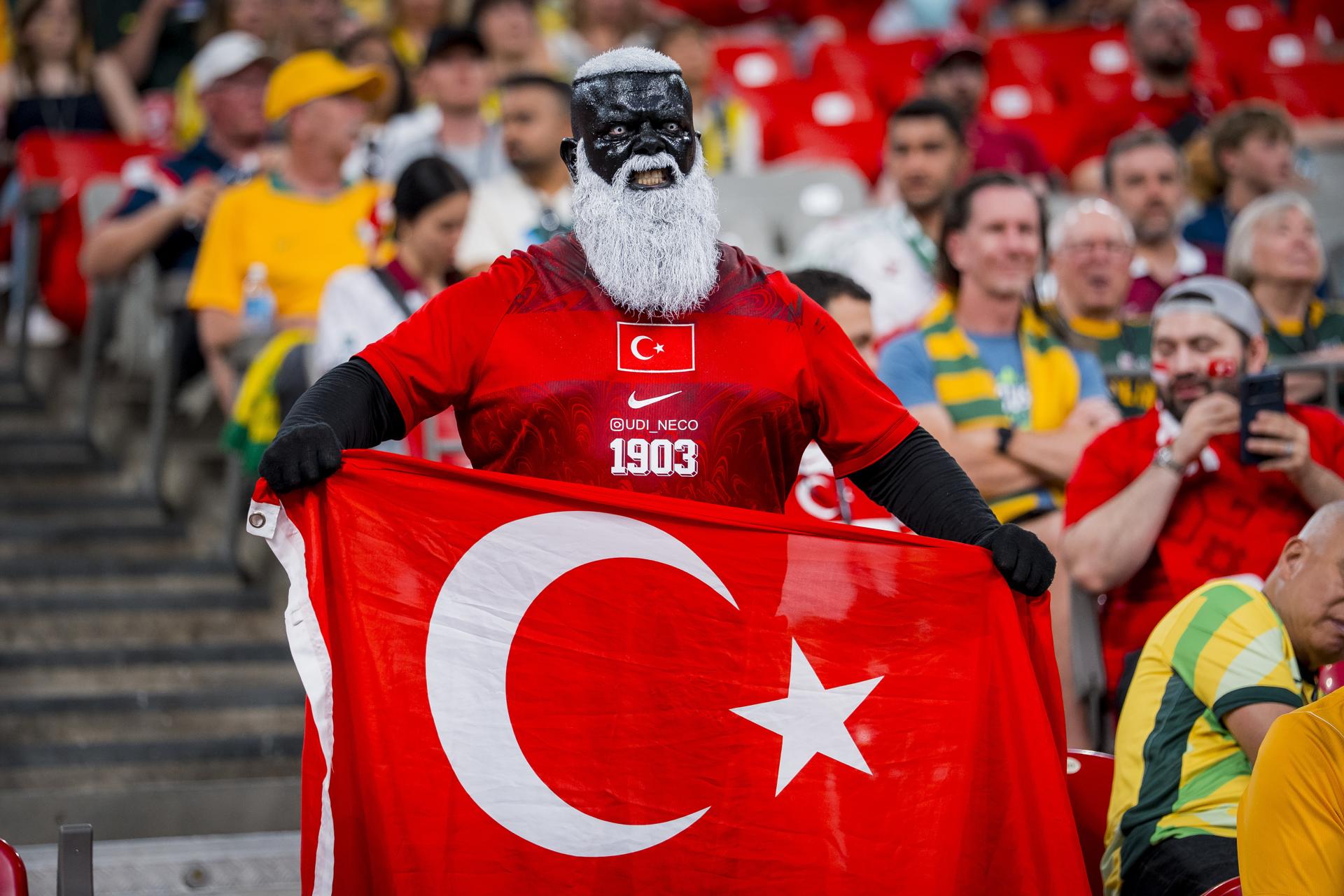Udi Neco: historia, rostro real y más del hincha cuyo aspecto se volvió viral en el Mundial