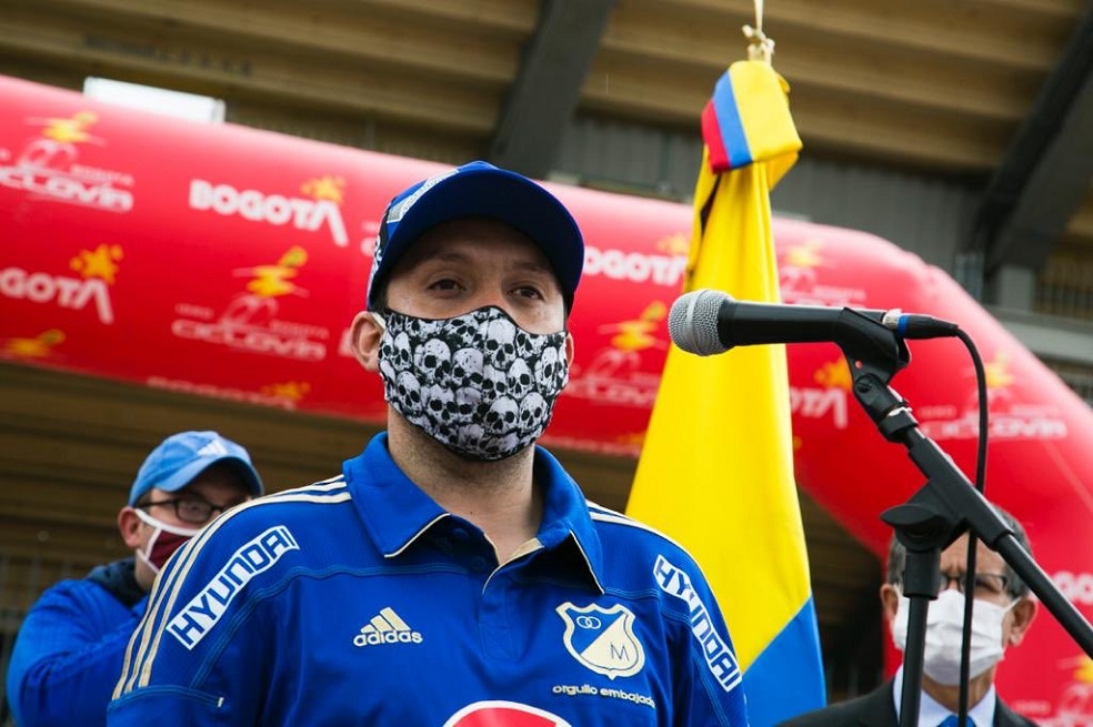 Barras de Millonarios se comprometen a celebrar responsablemente el cumpleaños de su equipo