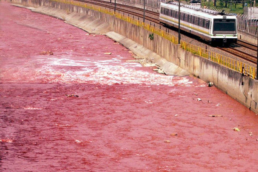 Para un juez en Medellín, contaminar el río es un acto de “buena fe”
