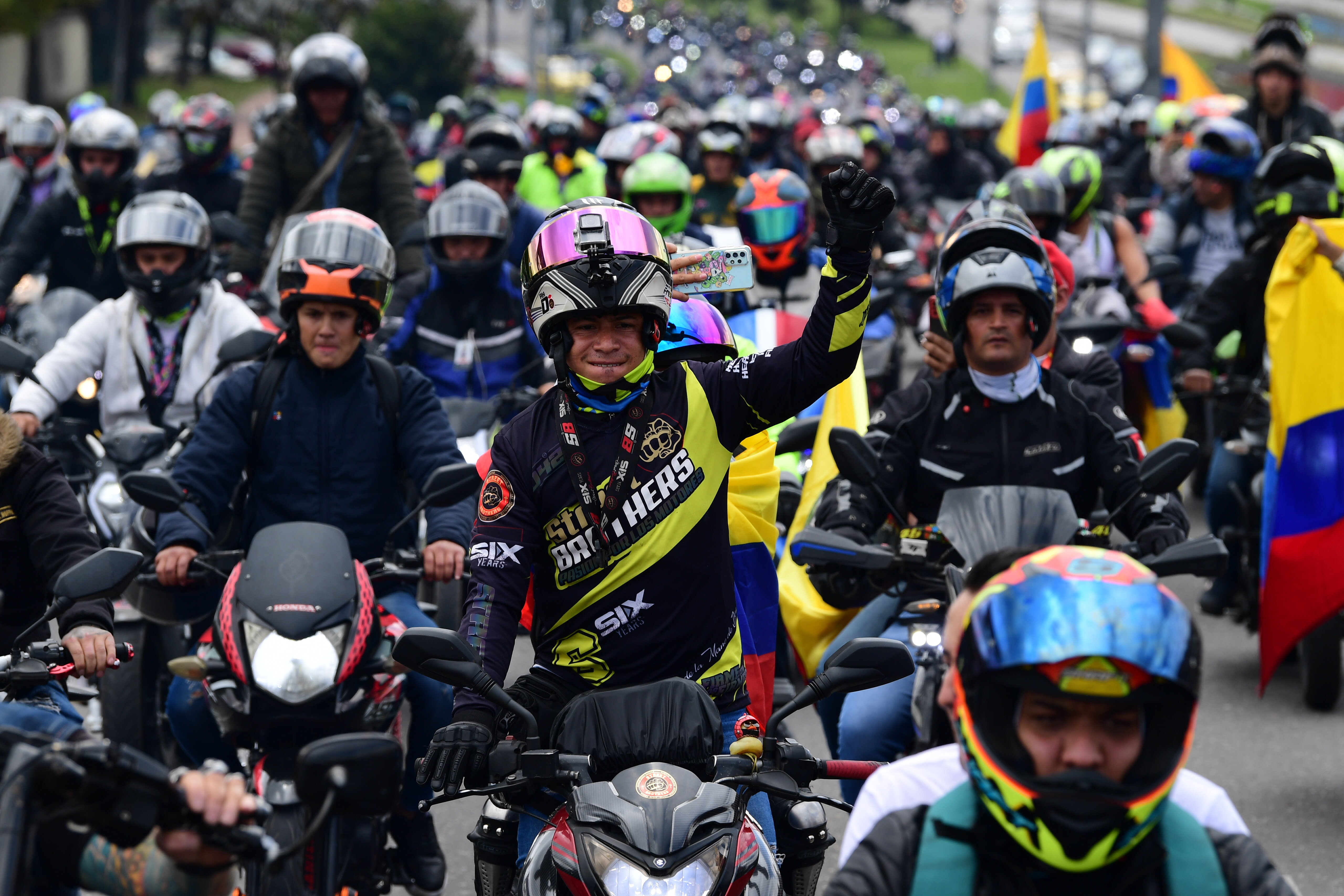 Manifestación y movilización de Motociclistas por el aumento del SOAT en Bogotá