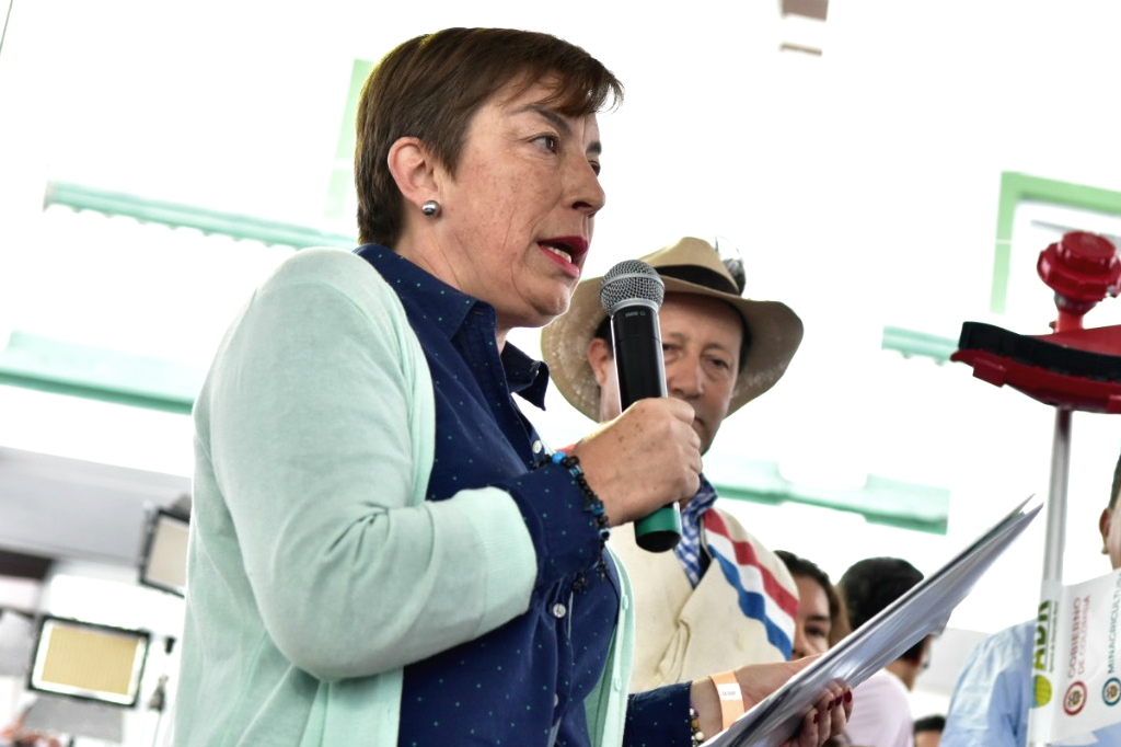 El accidentado aterrizaje de Claudia Ortiz en el gobierno de Duque