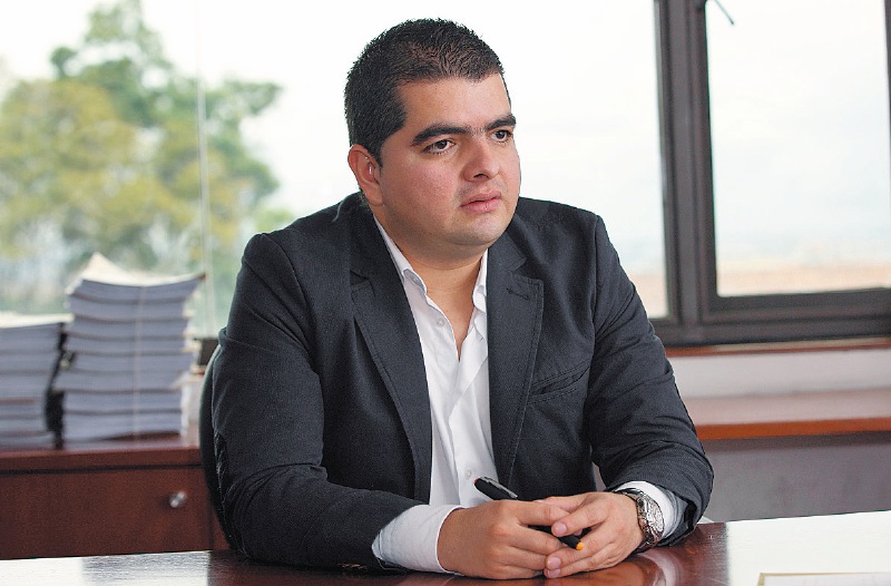 Juicio contra Julián Bedoya debe continuar, pese a posibles maniobras para dilatar el caso