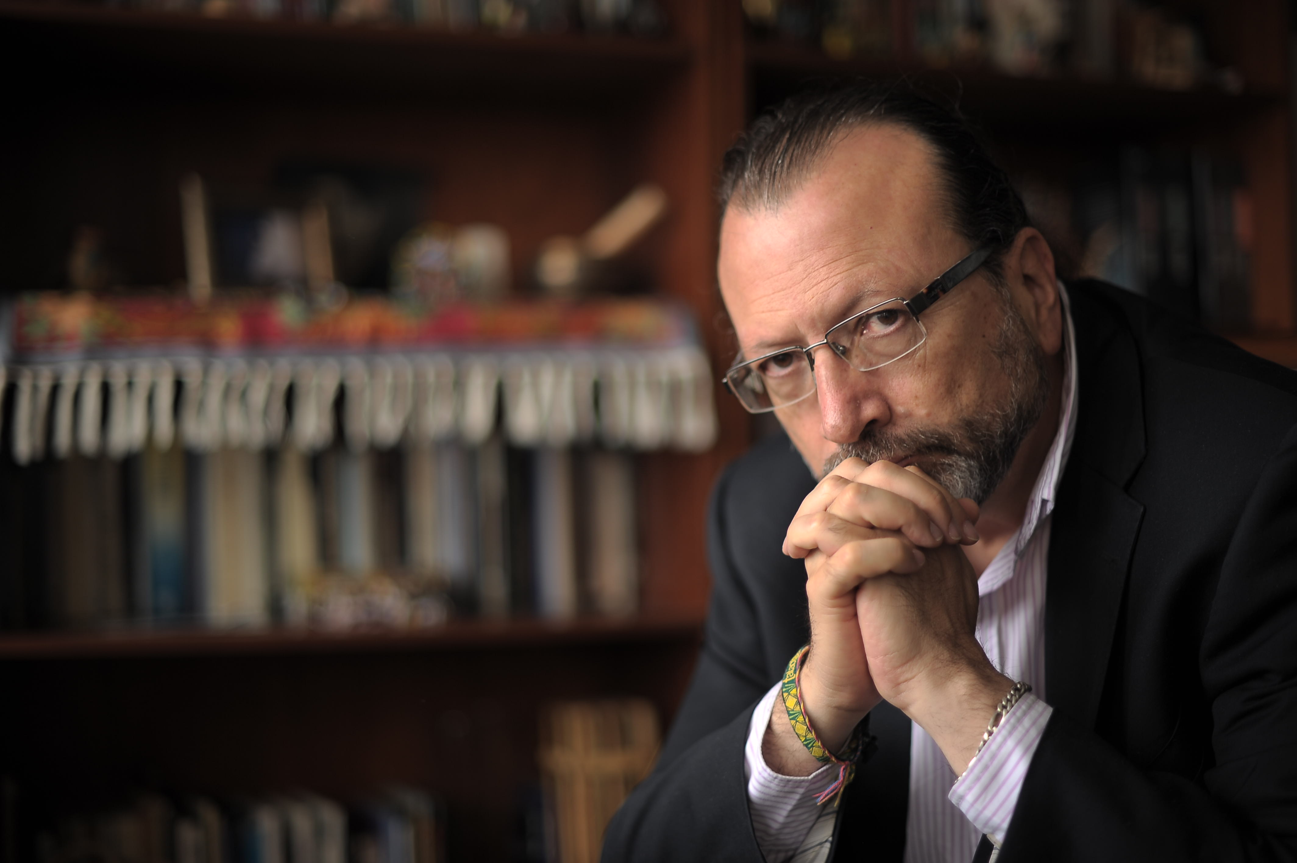 El intelectual libremente oscilante