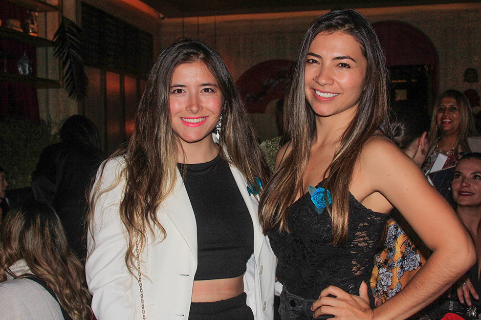 MANUELA QUINTERO Y MARIANELA QUINTERO EMBAJADOR DE VIDA LIGA CONTRA EL CANCER
