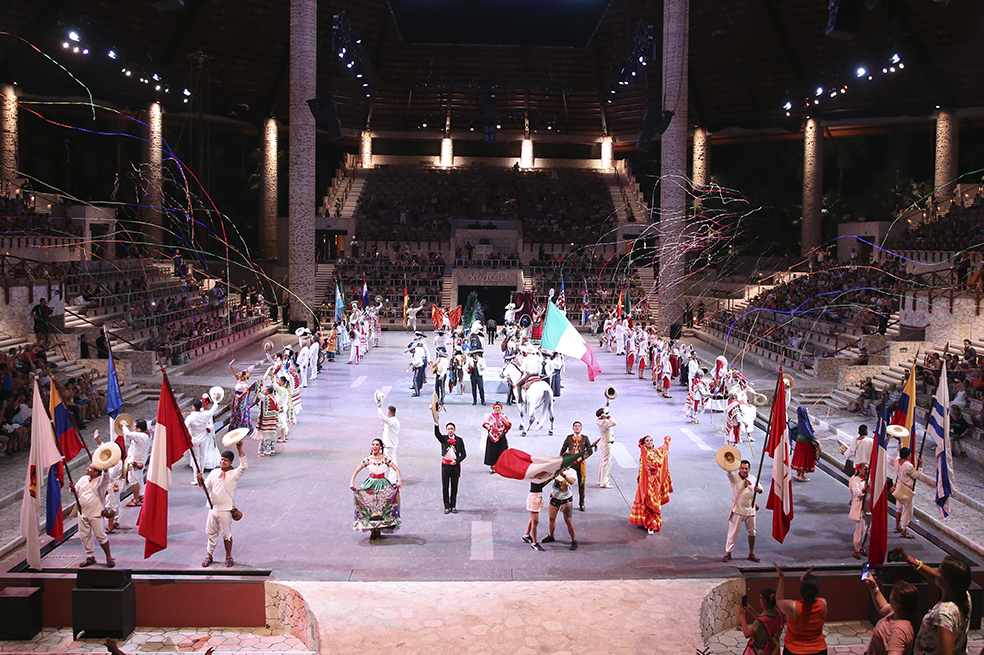 A93O4193 Final Show Mexico Espectacular Xcaret