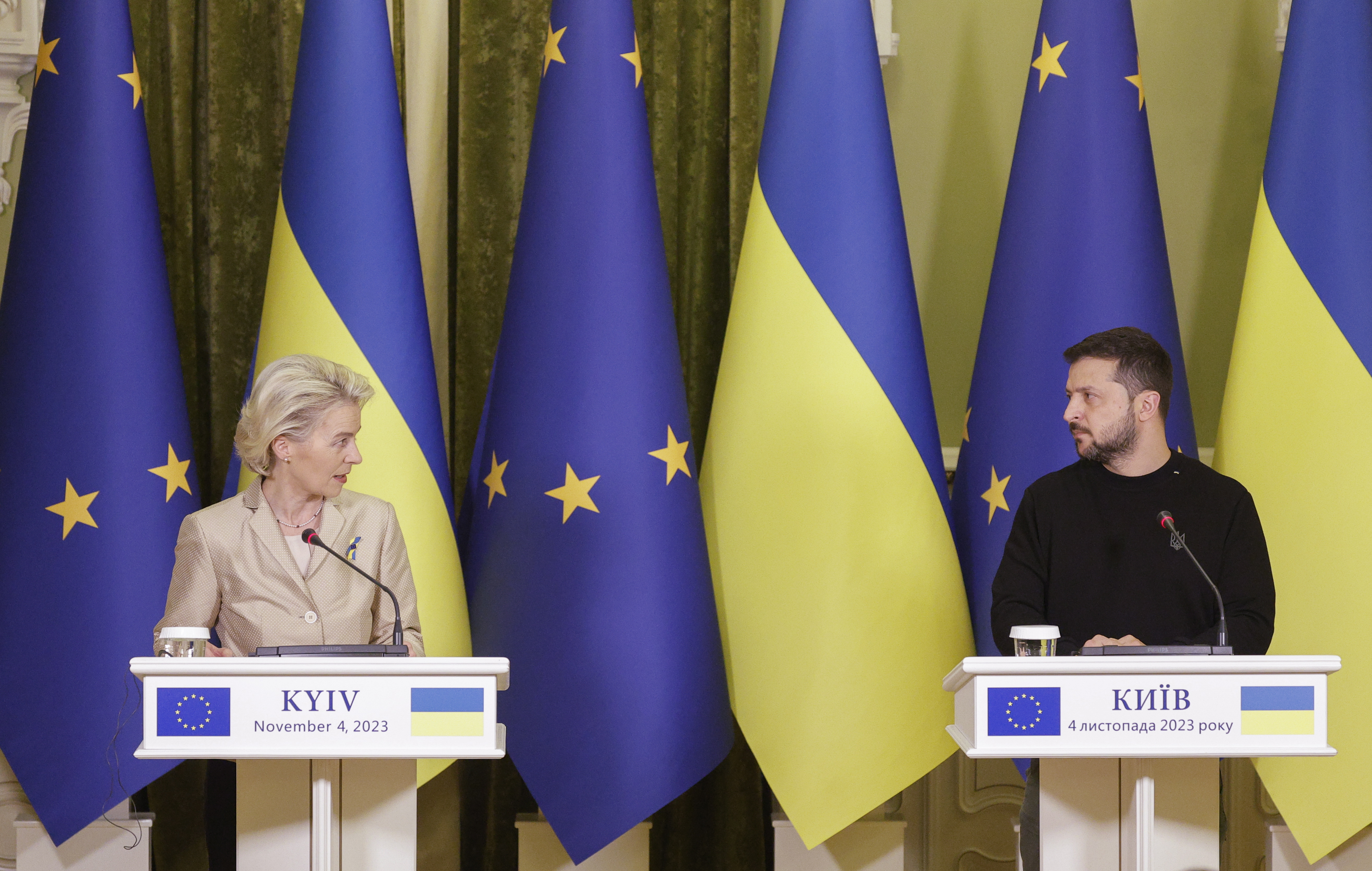 Comisión Europea recomienda abrir negociaciones para la adhesión de Ucrania