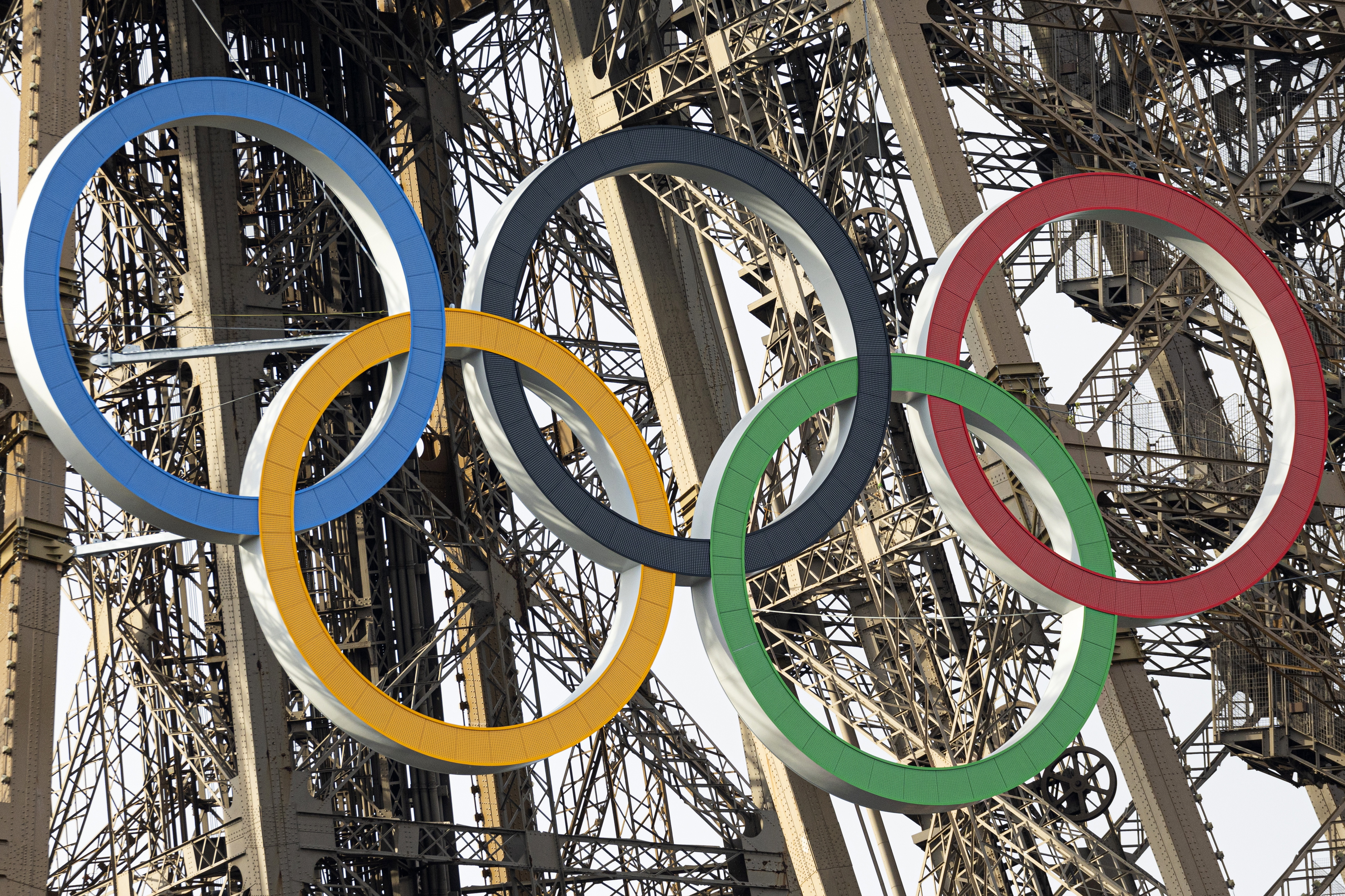De Coubertin a París 2024: la evolución de los anillos olímpicos  