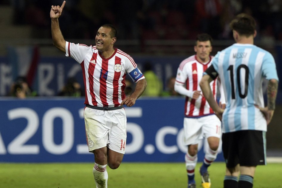 A la Argentina se le escapó al final el triunfo ante Paraguay