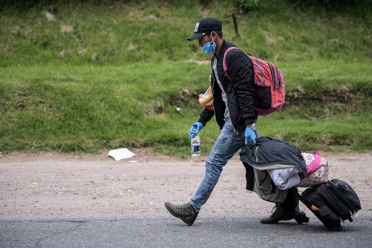 Colombia pide apoyo internacional para atender a venezolanos en medio de crisis por coronavirus