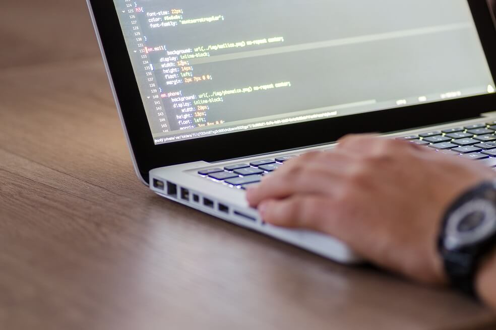 Facebook lanza 1.000 becas para aprender a programar