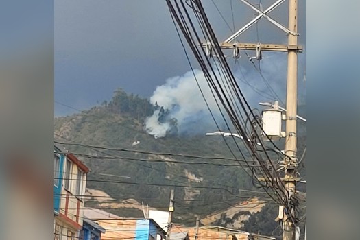 Reportan incendio forestal en cerros de la localidad de Usme, esto se sabe