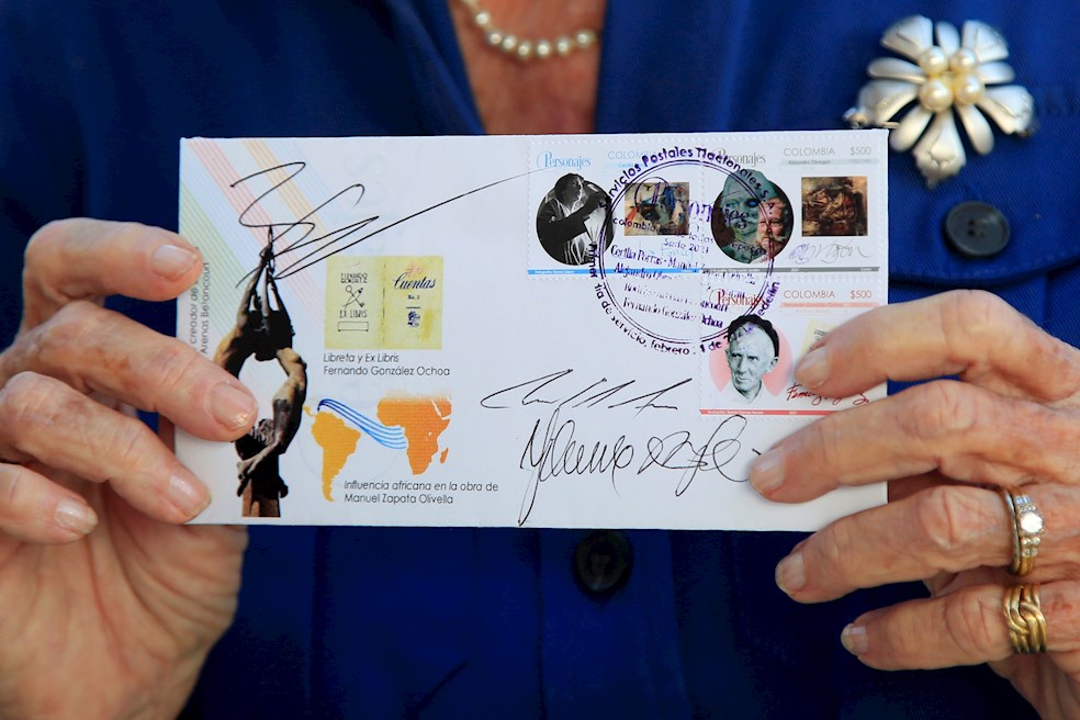 Presentan postal conmemorativa del centenario del natalicio de los pintores Obregón, Grau y Porras