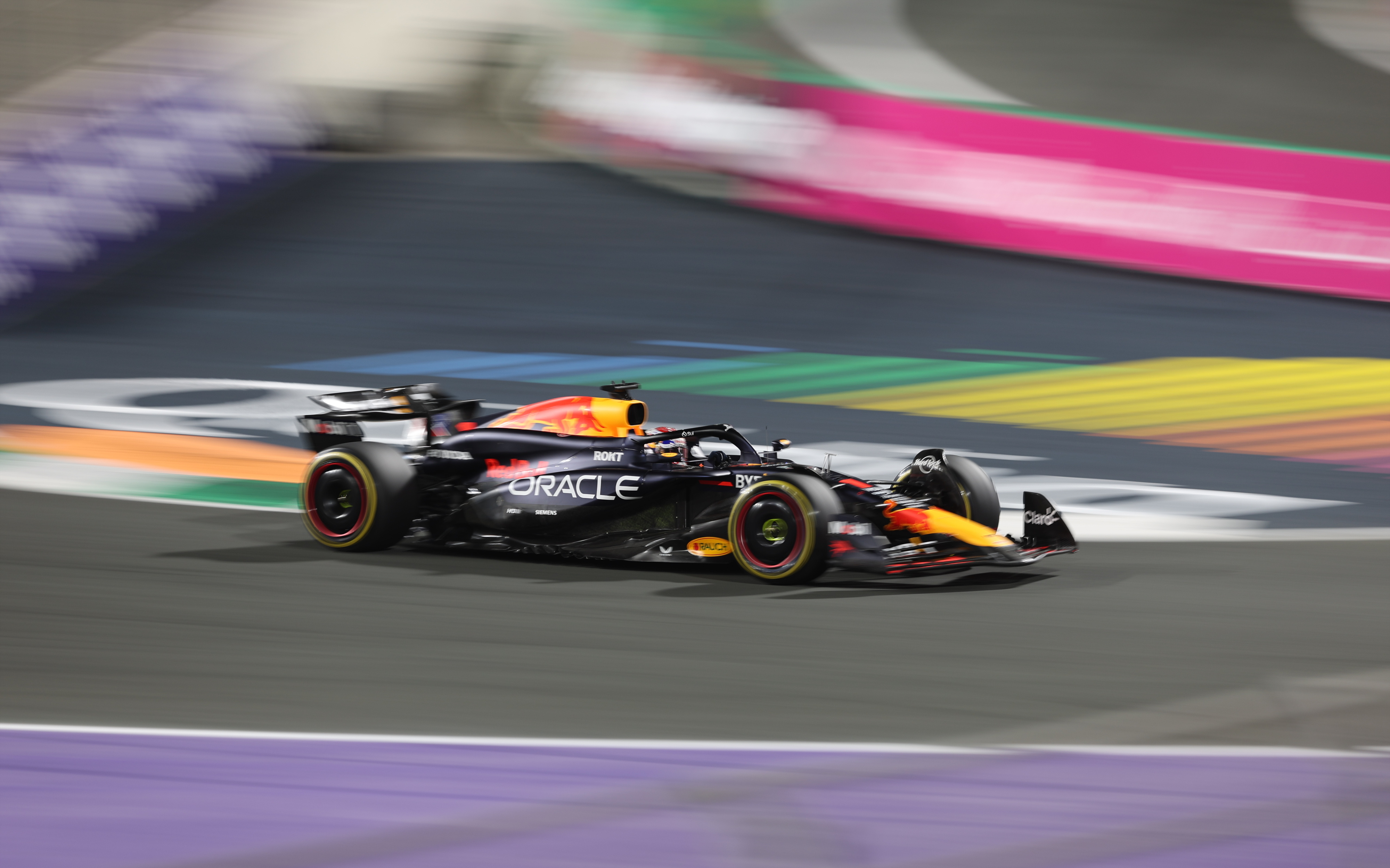 Sigue el escándalo en Red Bull: empleada que denunció a Horner fue suspendida