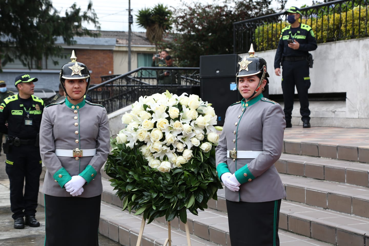 Alrededor de 27 escuelas de formación de policías se unieron este jueves para despedir y homenajear a los uniformados que han sido asesinados durante el año.