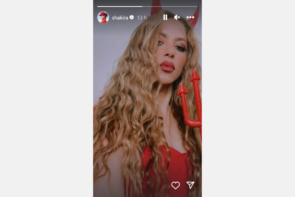 Foto: Shakira vuelve a robarse el show con su sensual traje de Halloween