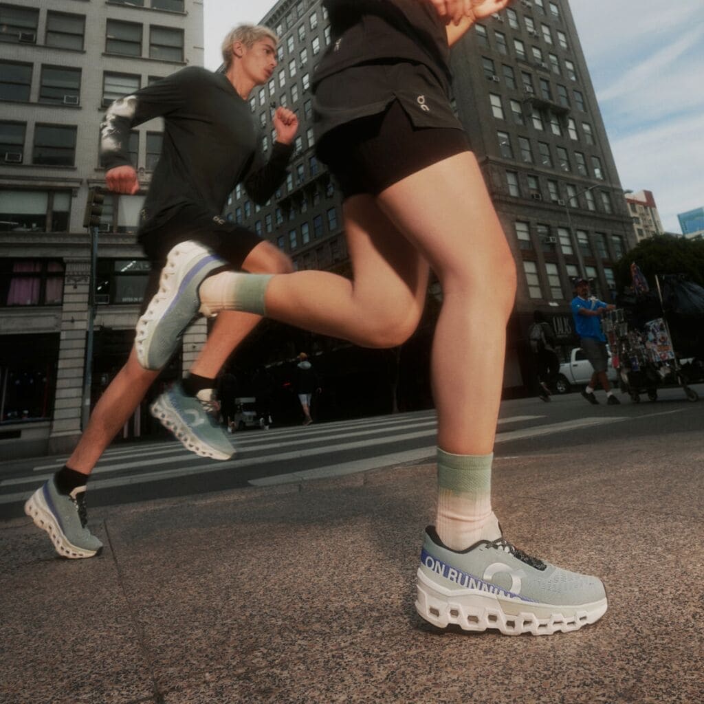 On, la marca suiza de tenis y ropa deportiva lanza las Cloudmonster 2