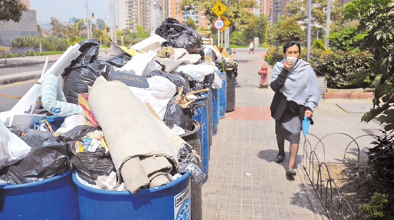 En Bogotá hay 9.839 toneladas de residuos mixtos sin recoger: Personería