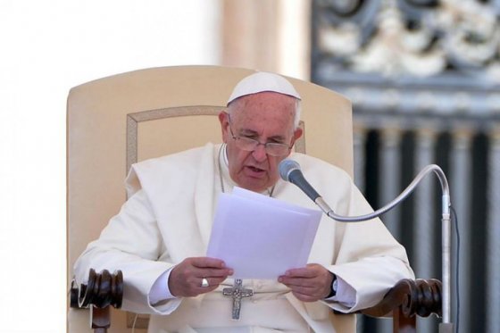 Papa sorprende con petición de ‘perdón’ por escándalos en Roma y Vaticano