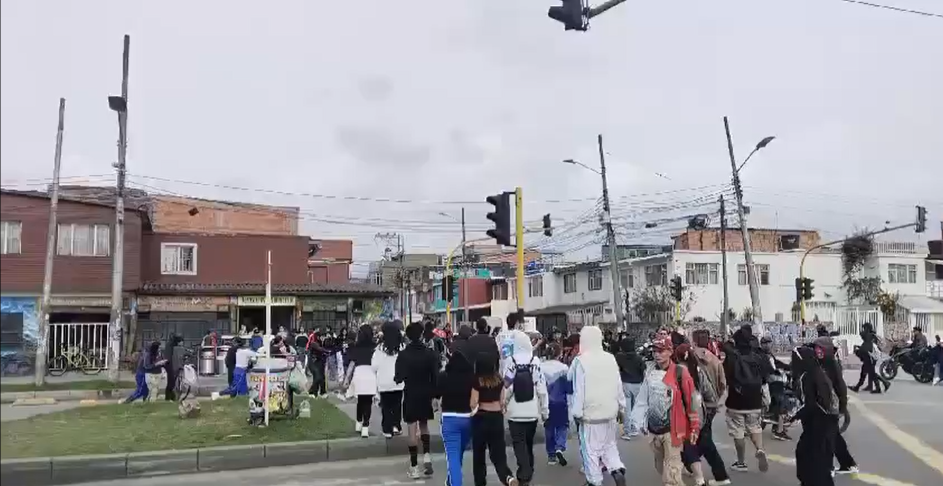 Movilidad hoy: congestión vial por manifestaciones en Teusaquillo y Kennedy