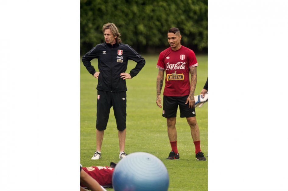Estoy preparado para afrontar el partido contra Colombia: Paolo Guerrero