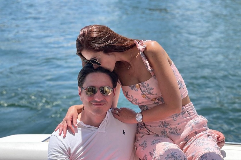 ¿Quién es Alejandro Serrano, esposo de Alejandra Giraldo de ‘Noticias Caracol’?