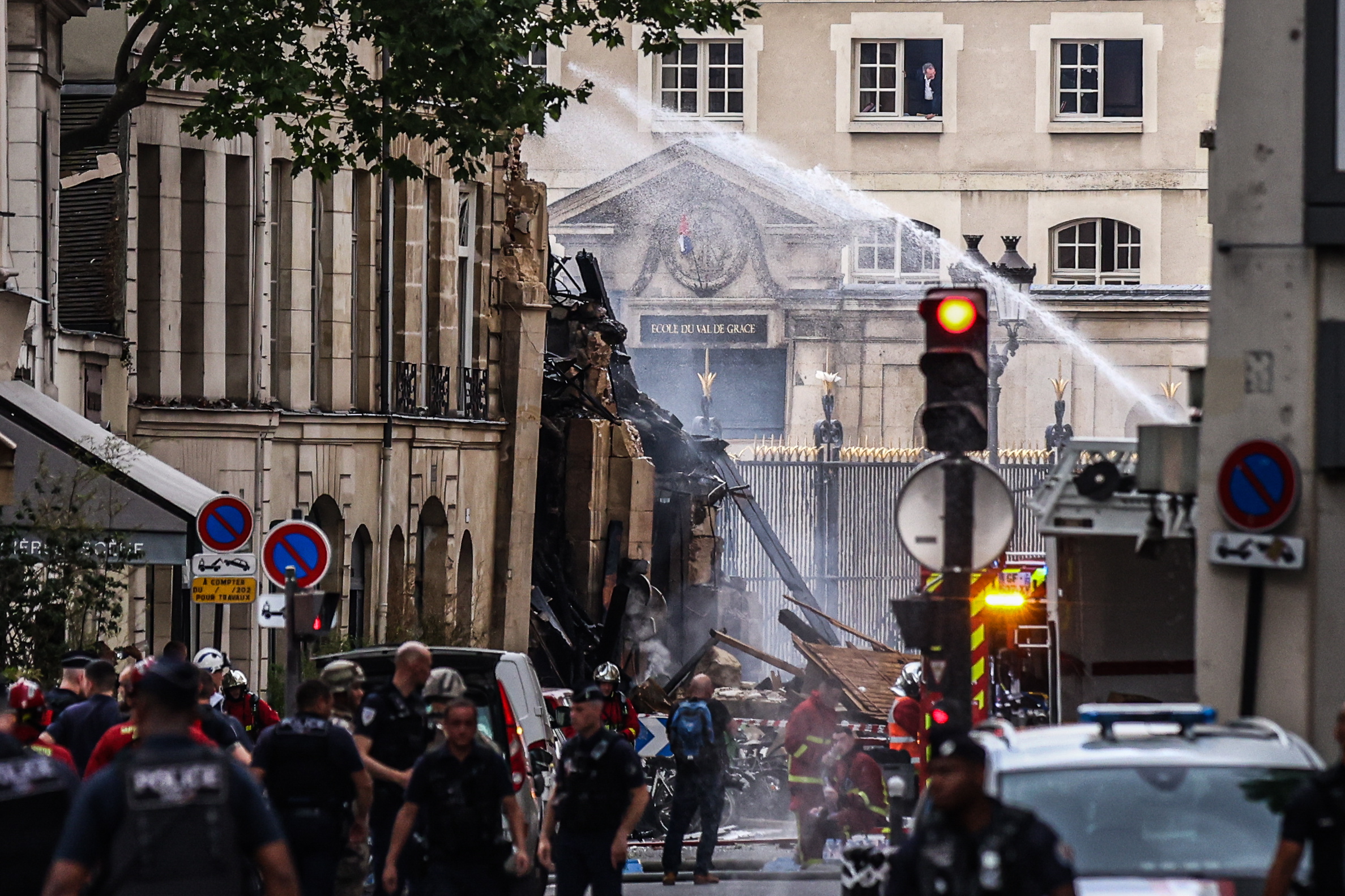 Una explosión de gas en París, Francia, dejó al menos 37 heridos