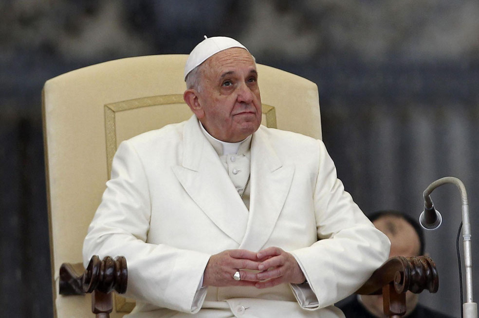 ‘El Vaticano debe entregar a los curas pederastas’