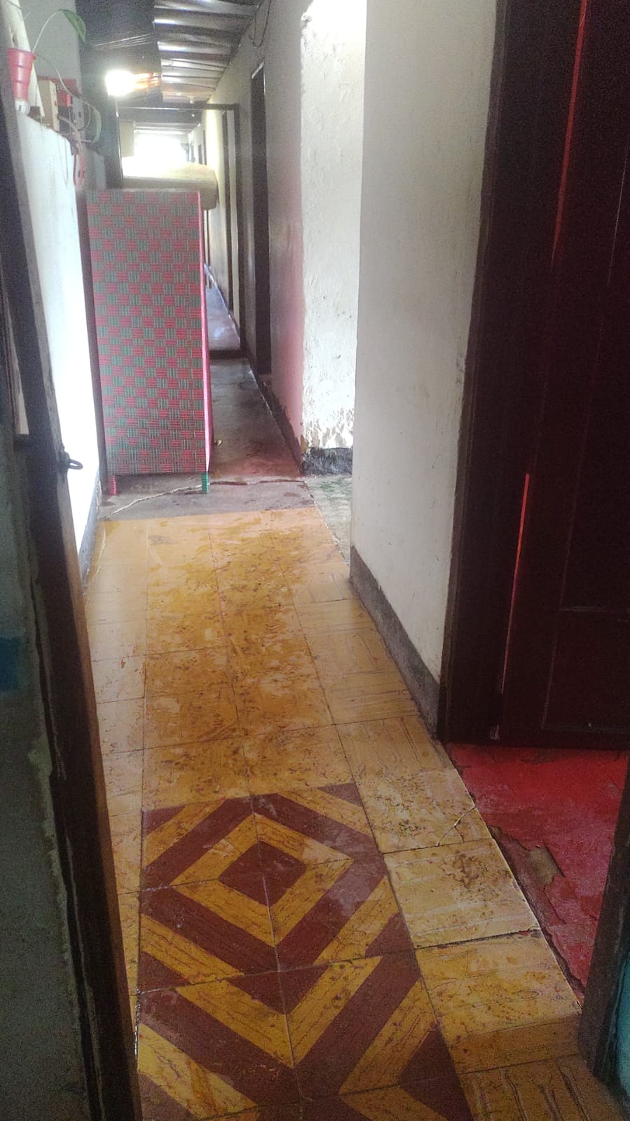 Así quedó una vivienda en el barrio Girardot, en Facatativá, tras las inundaciones.