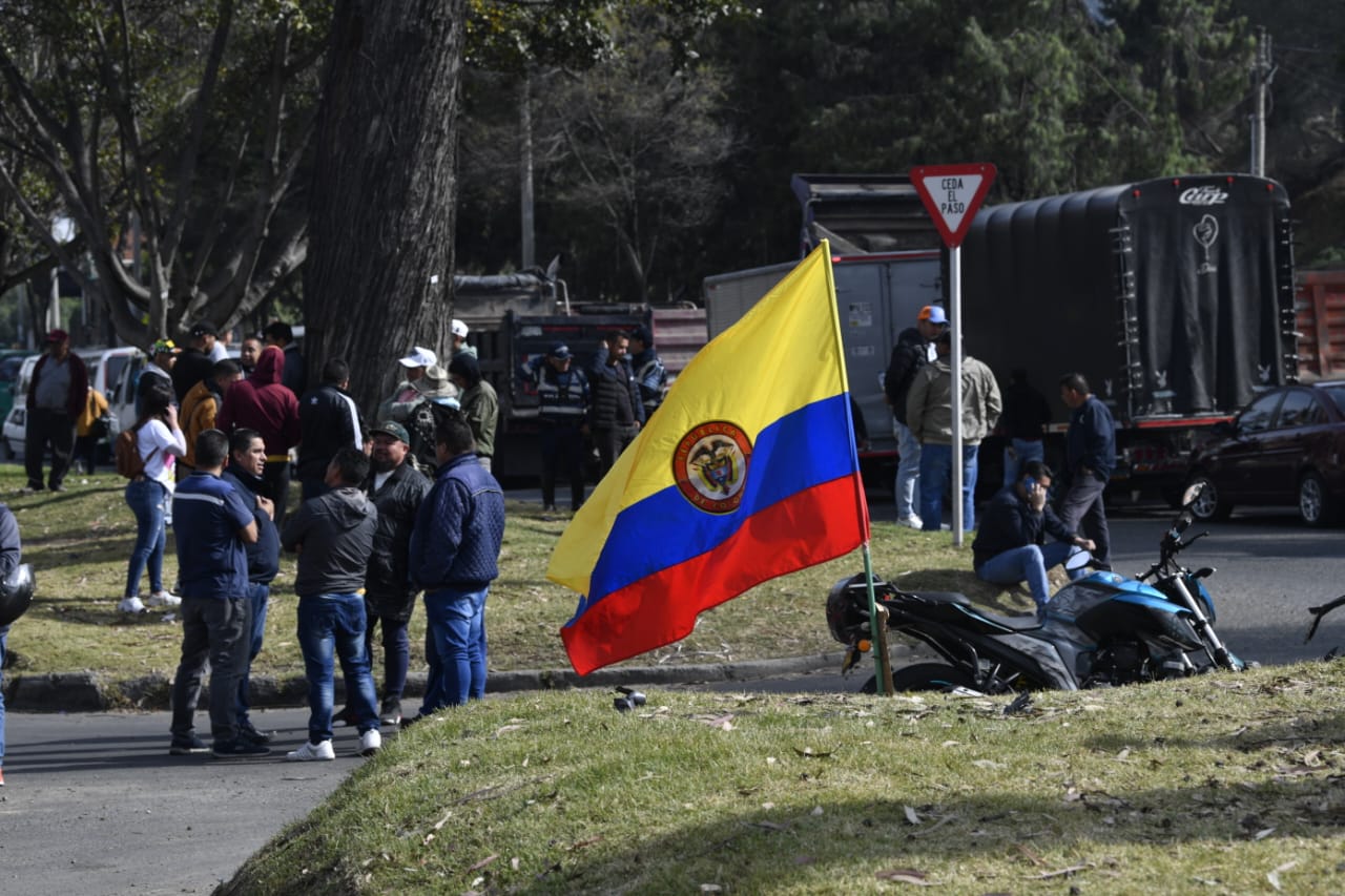 Transmilenio señaló que, en promedio, las rutas zonales presentan retrasos de dos horas.