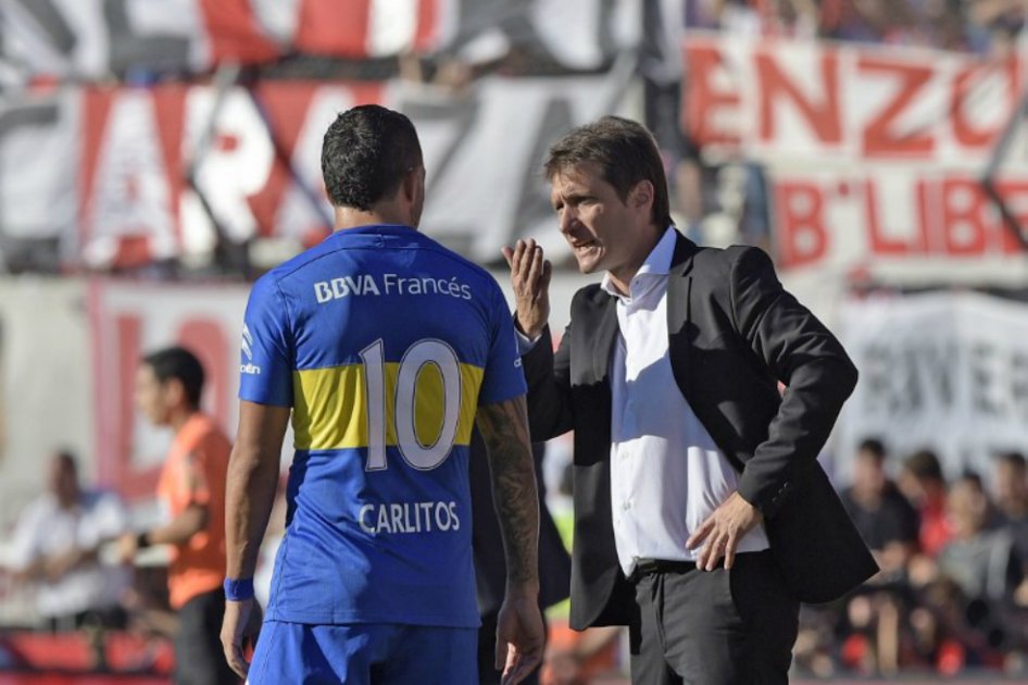 No estamos preparados físicamente para lo que pide Barros Schelotto: Tevez