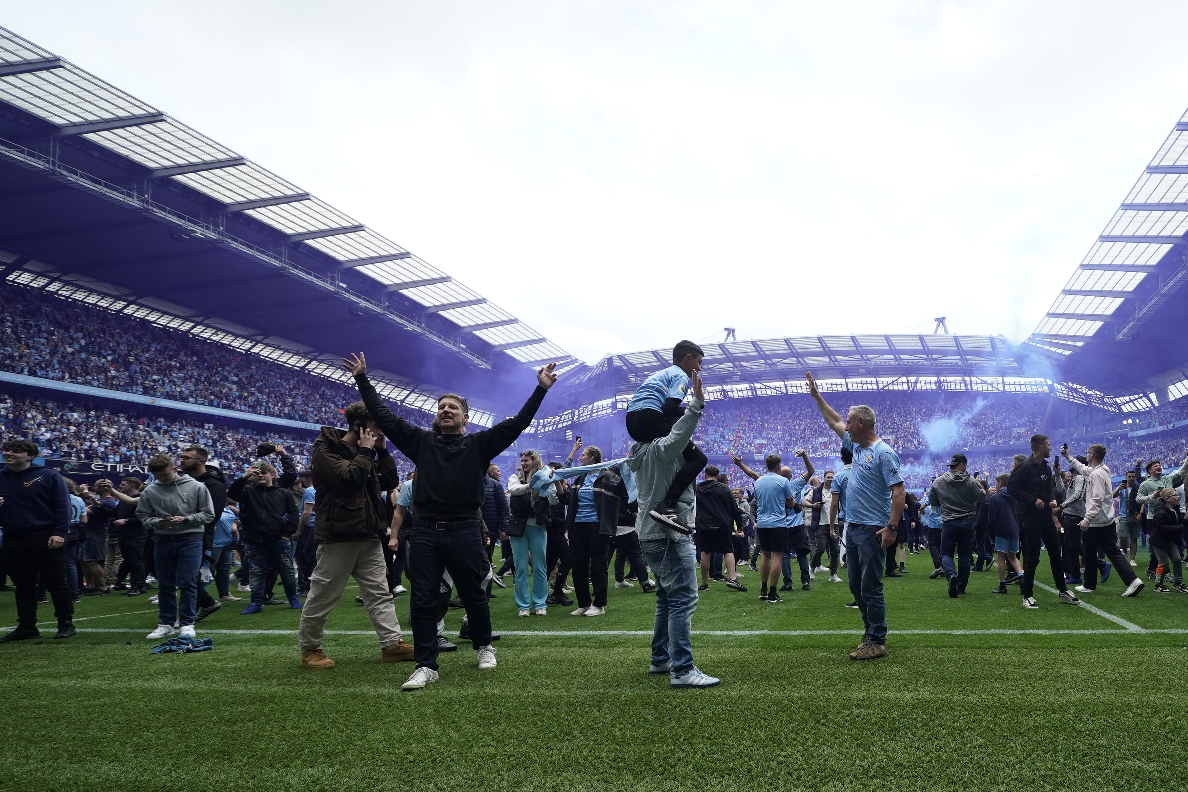 Manchester City vuelve a ganar la Premier League: Luis Díaz, subcampeón