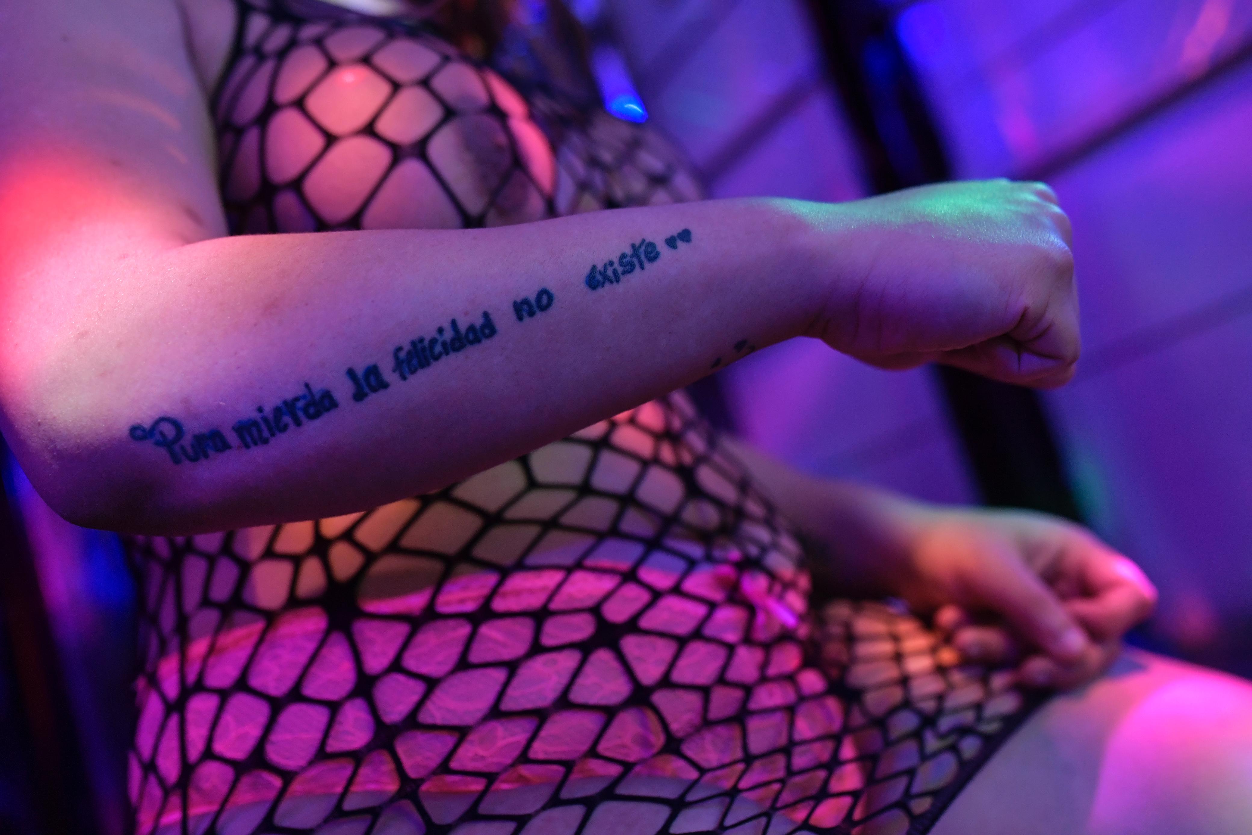 En Colombia no hay ninguna ley que le permita a la población trans realizarse procedimientos de hormonización. Lo que han ganado en términos de derechos ha sido con base a fallos de la Corte Constitucional.