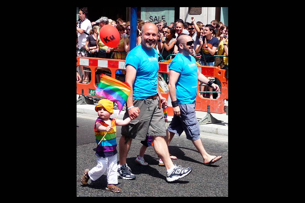 ‘La prueba reina para la adopción homosexual’