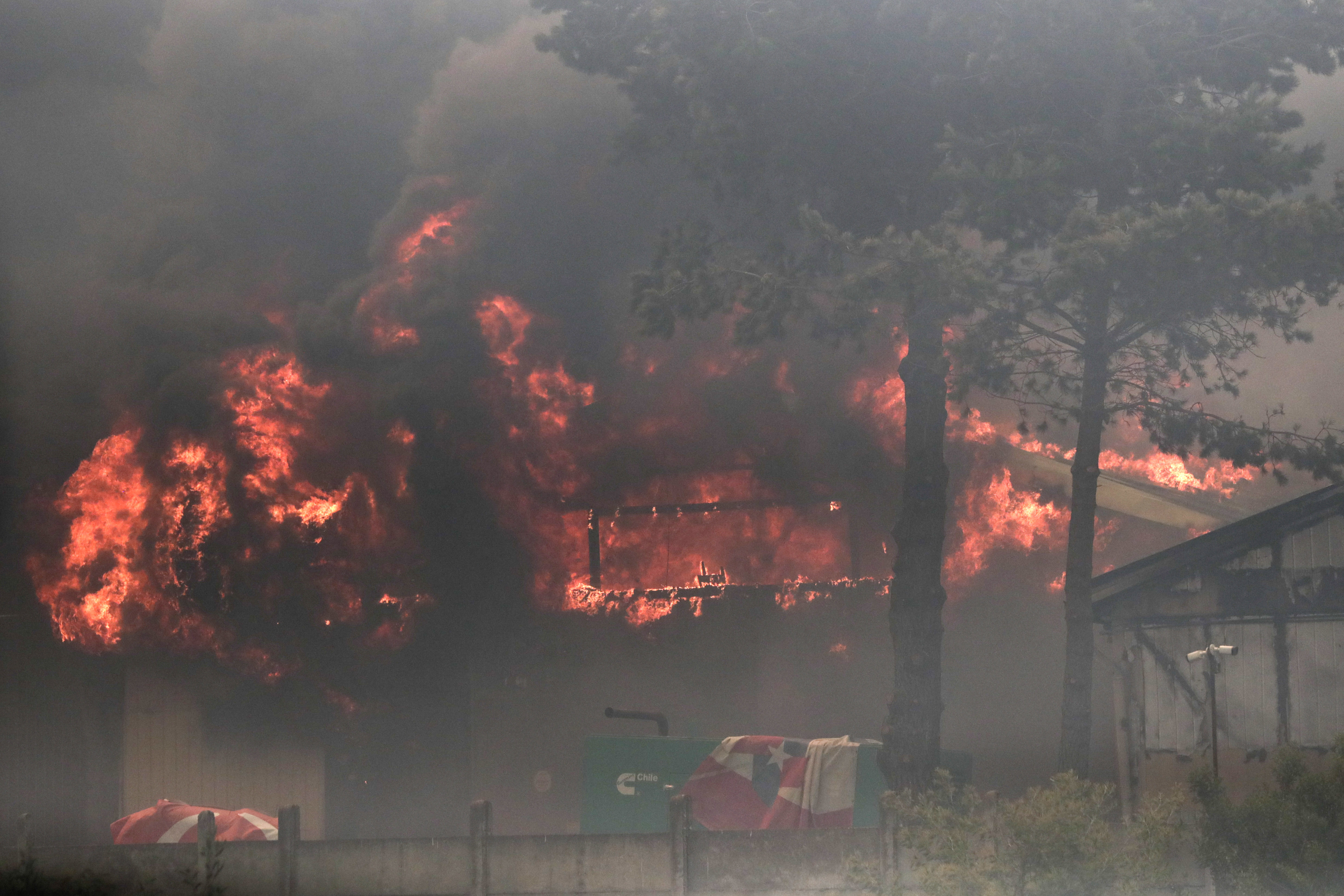Incendios en Chile dejan 19 muertos y han consumido 43.000 hectáreas