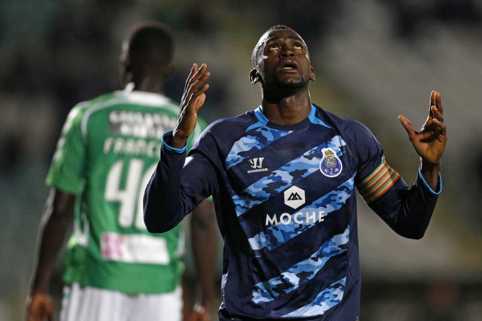 Jackson Martínez selló el triunfo del Porto contra Vitoria Setubal