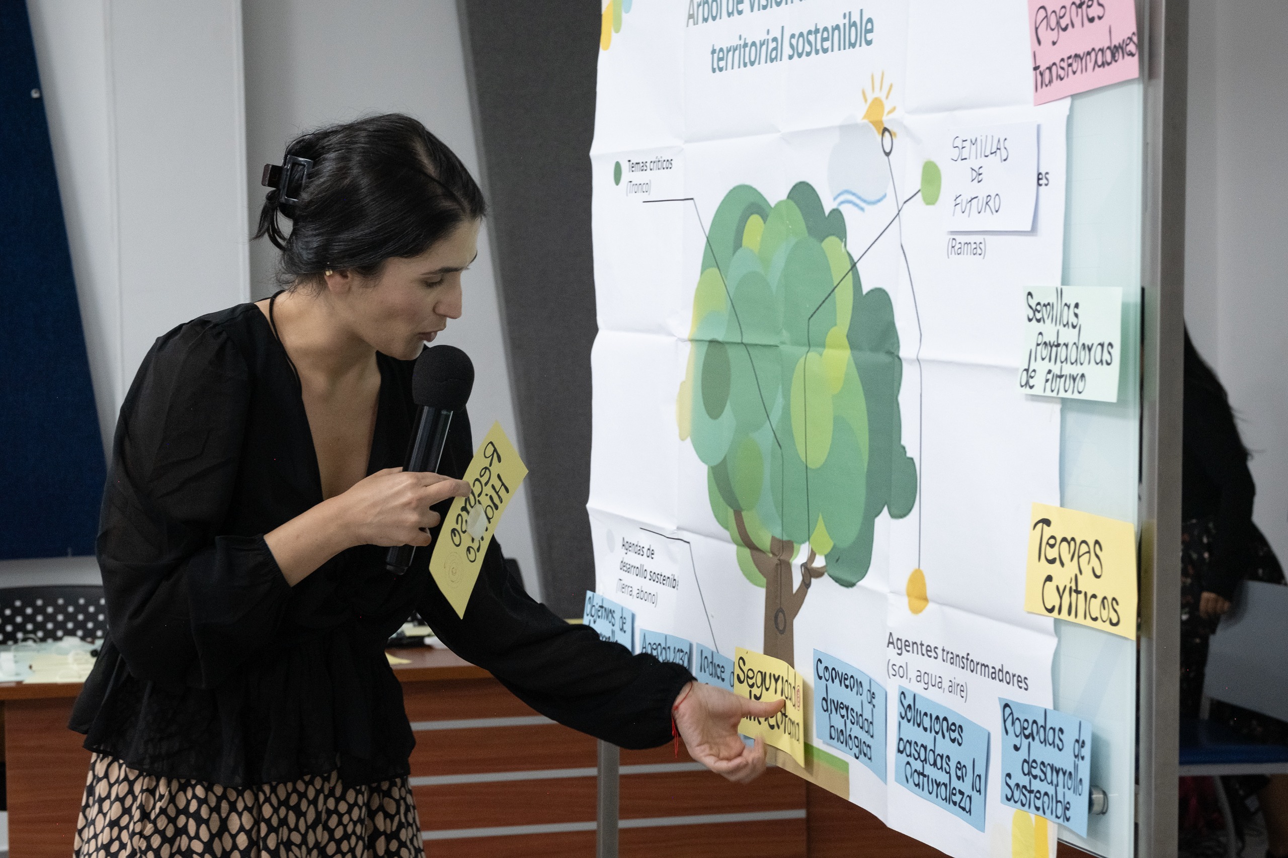 Córdoba, Huila y Santander lanzan clústeres de investigación e innovación