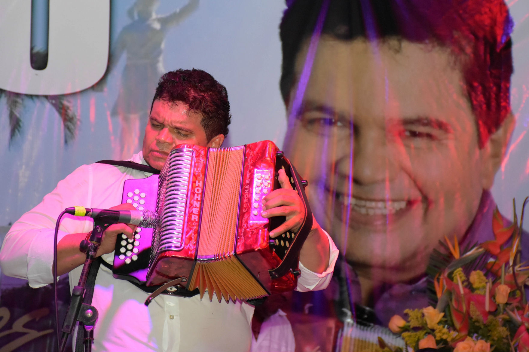 Rey vallenato Álvaro López denunció atentado a bala en su casa: esto se sabe