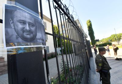 No estaba muerto: reaparece el periodista opositor ruso «asesinado» en Ucrania