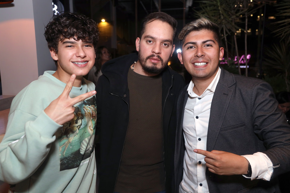 Syan, José David Ortiz y Julián cabezas Bruma & Taza