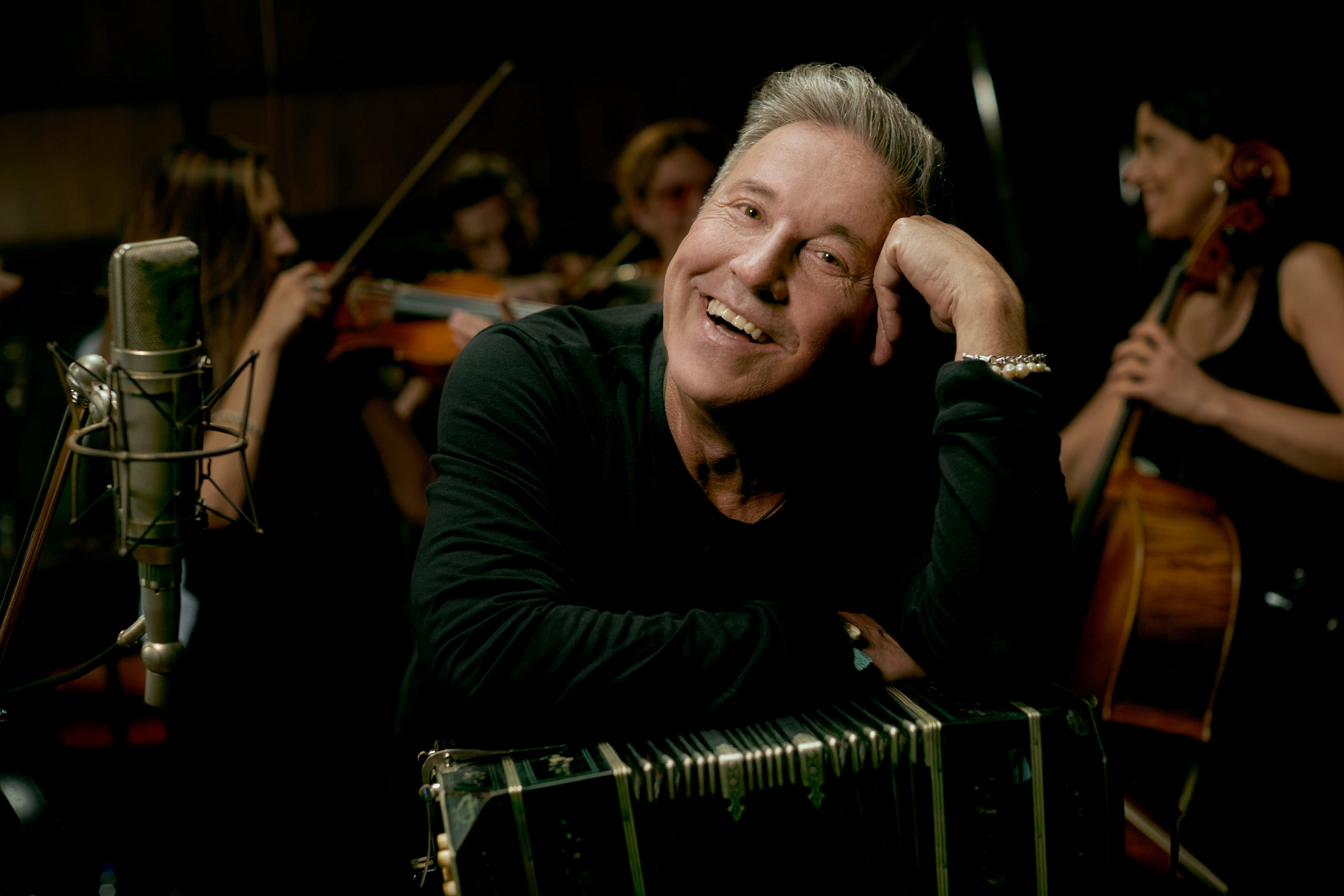 Ricardo Montaner envió una carta documento a psicóloga que lo analizó en redes