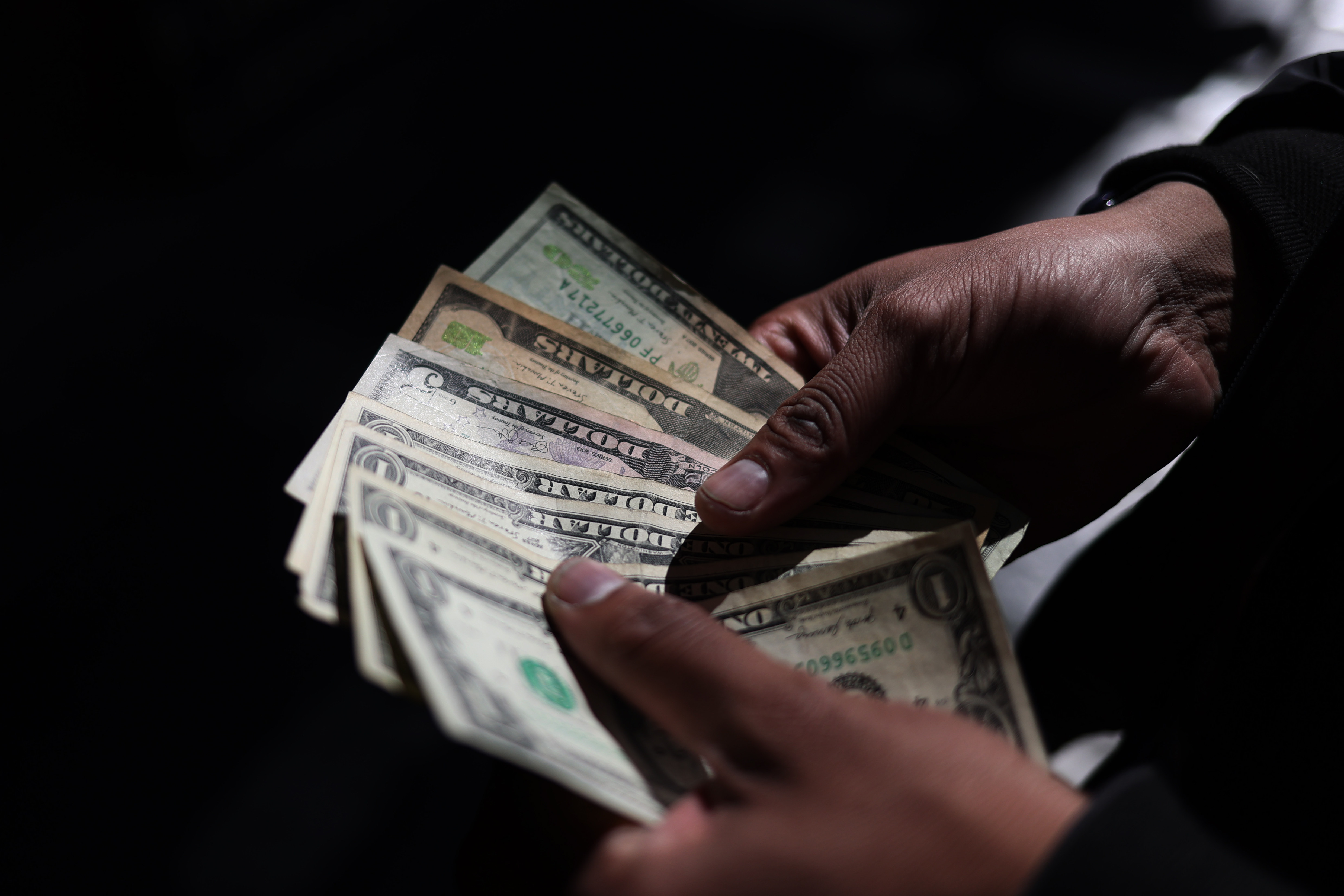 Lo que se espera del dólar ahora que la Fed empezará su recorte de tasas