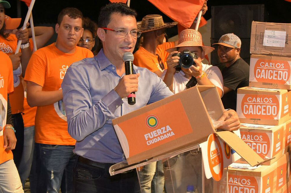 Carlos Caicedo alcanzó un millón de firmas para su precandidatura presidencial