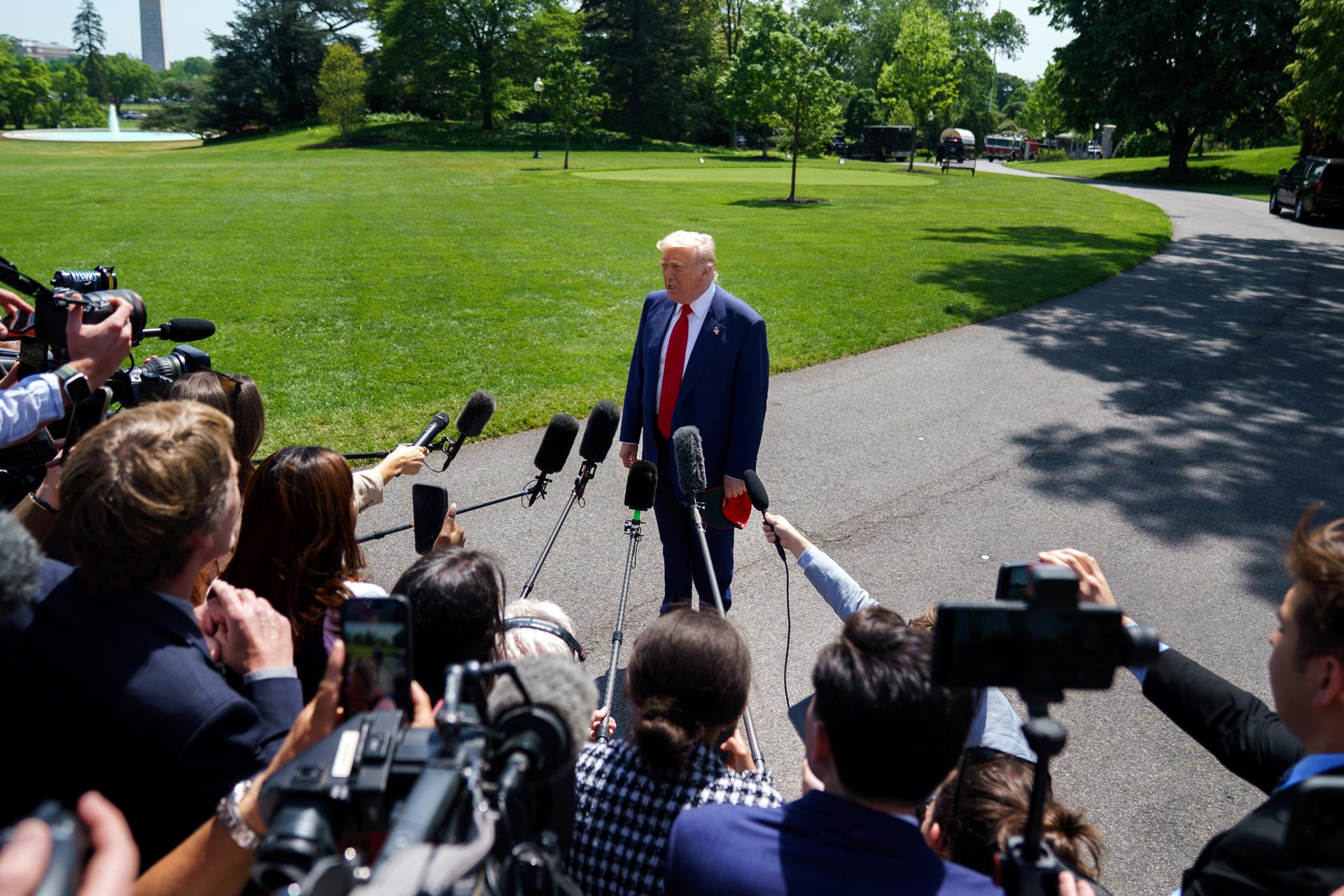 Los primeros 100 días de Trump: lealtades, arrepentimientos y cifras preocupantes