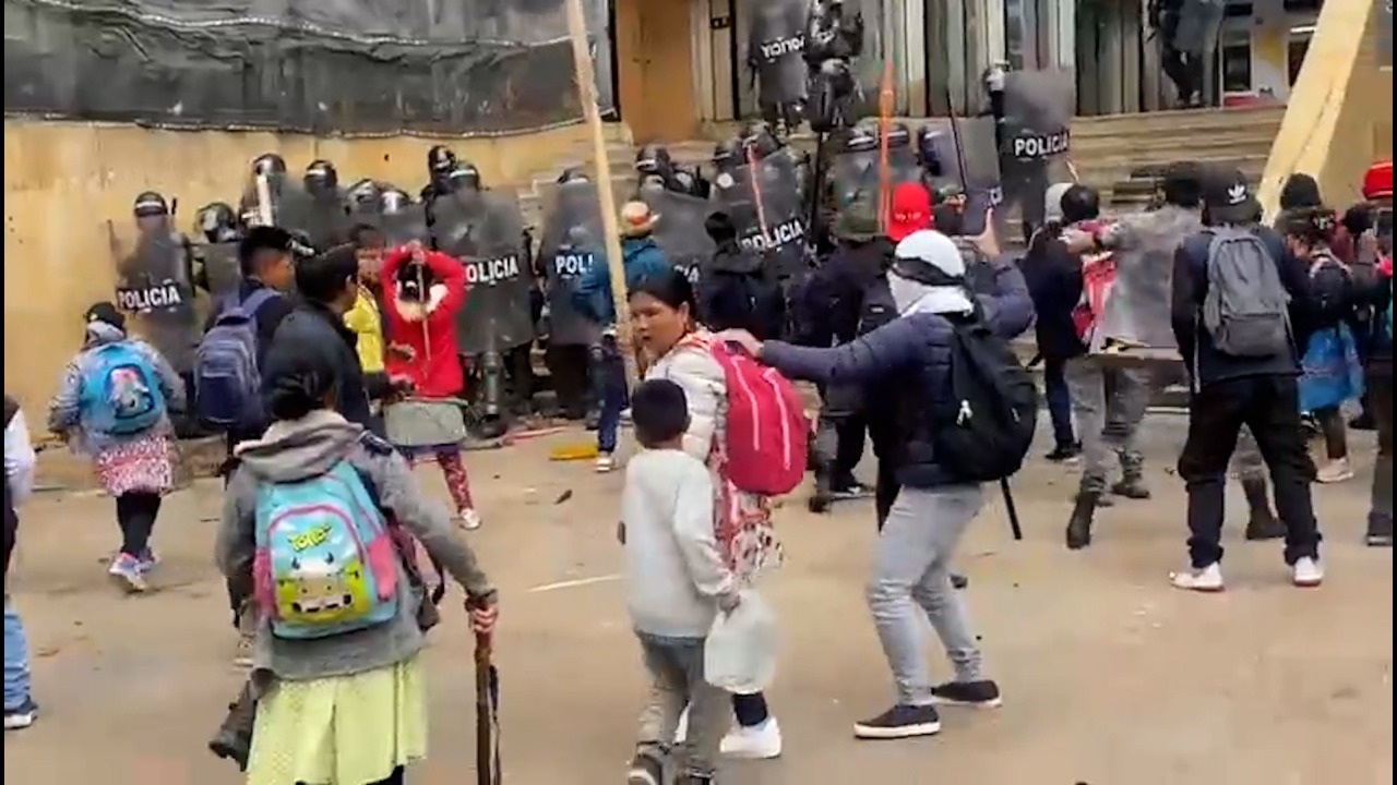 Habla la patrullera atacada durante los disturbios en el centro de Bogotá