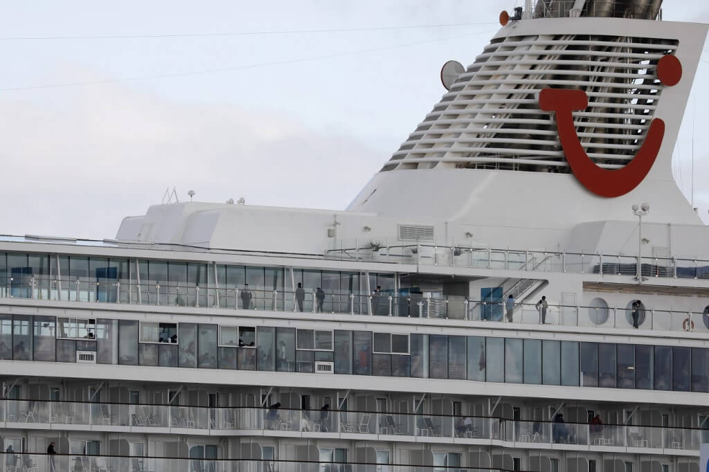 "Le pedimos al Gobierno que nos dejen llegar a Cartagena": Colombianos en crucero