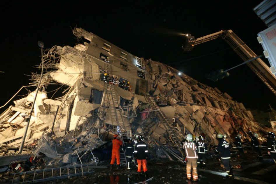 Rescatan los cuerpos sin vida de un bebé y dos adultos tras terremoto en Taiwán