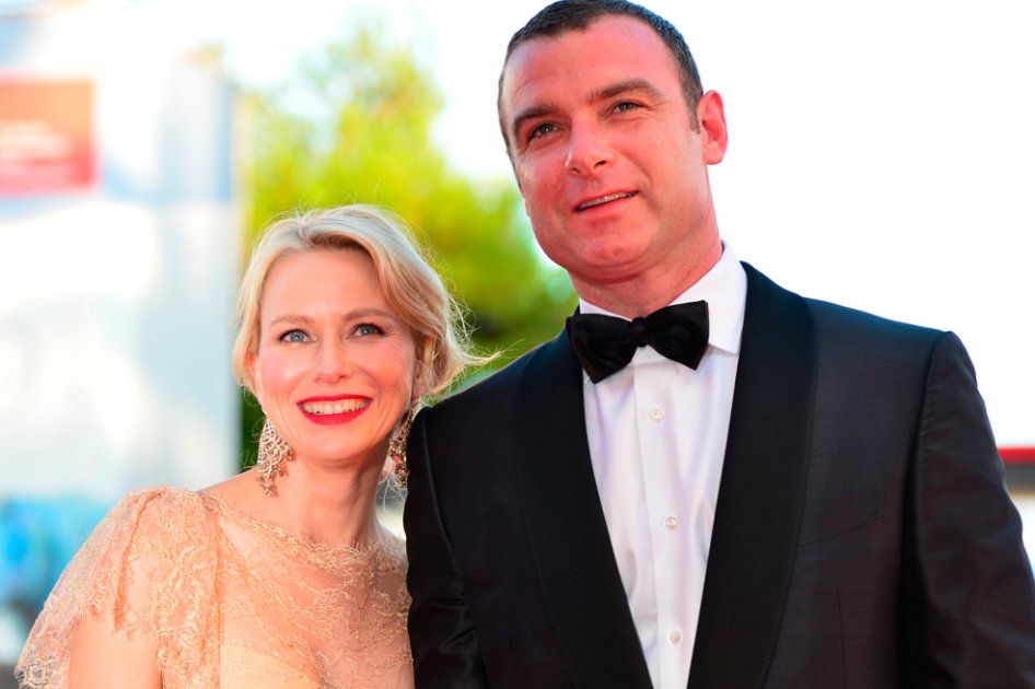 Naomi Watts, eclipsada por su marido