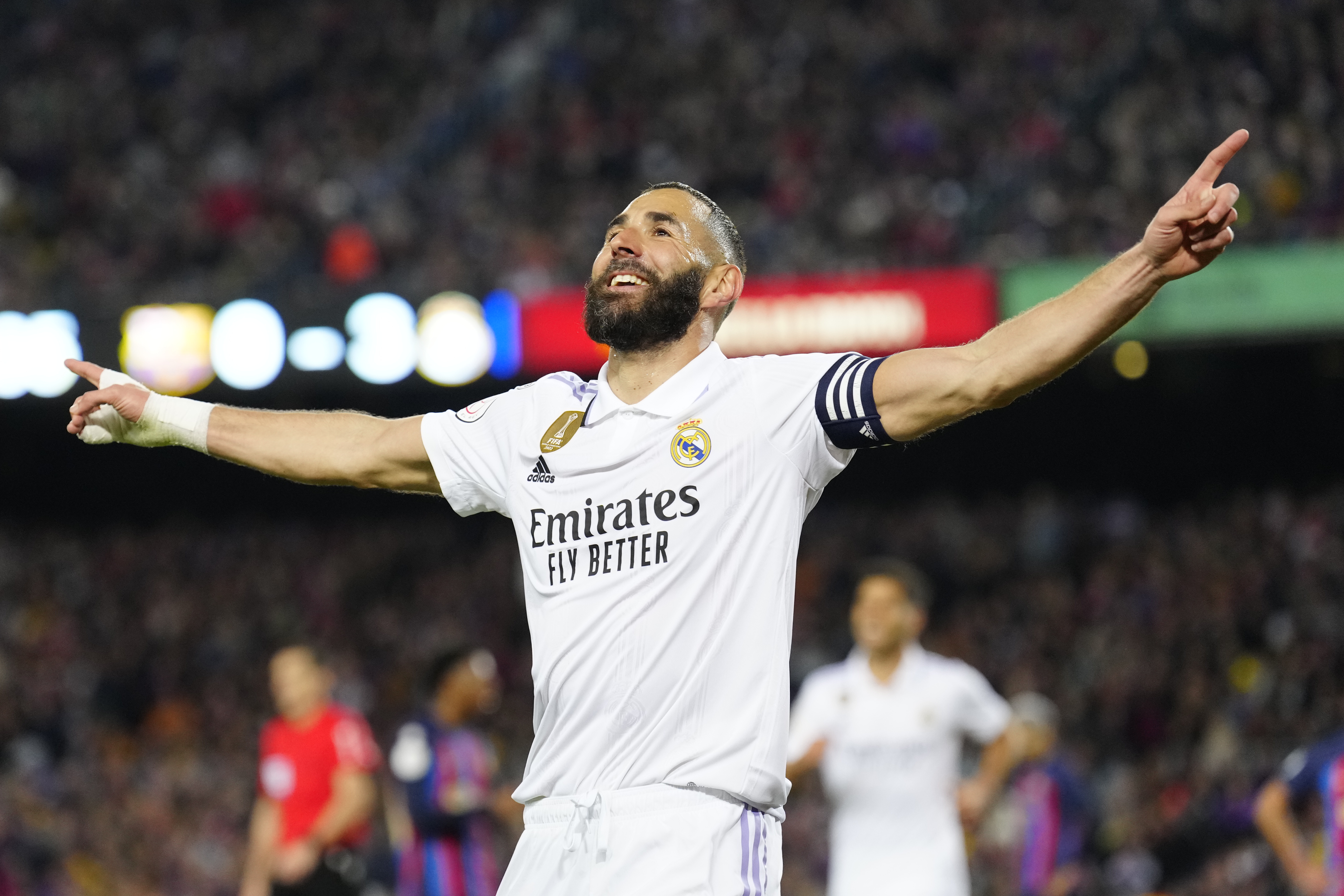 Real Madrid goleó a Barcelona y avanzó a la final de la Copa del Rey