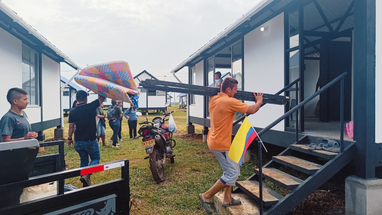 Los excombatientes de las FARC empezaron a llegar esta semana a sus casas.