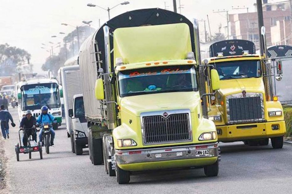 Restricción de vehículos de carga en calle 13 mejoró la seguridad, velocidad y aire del corredor
